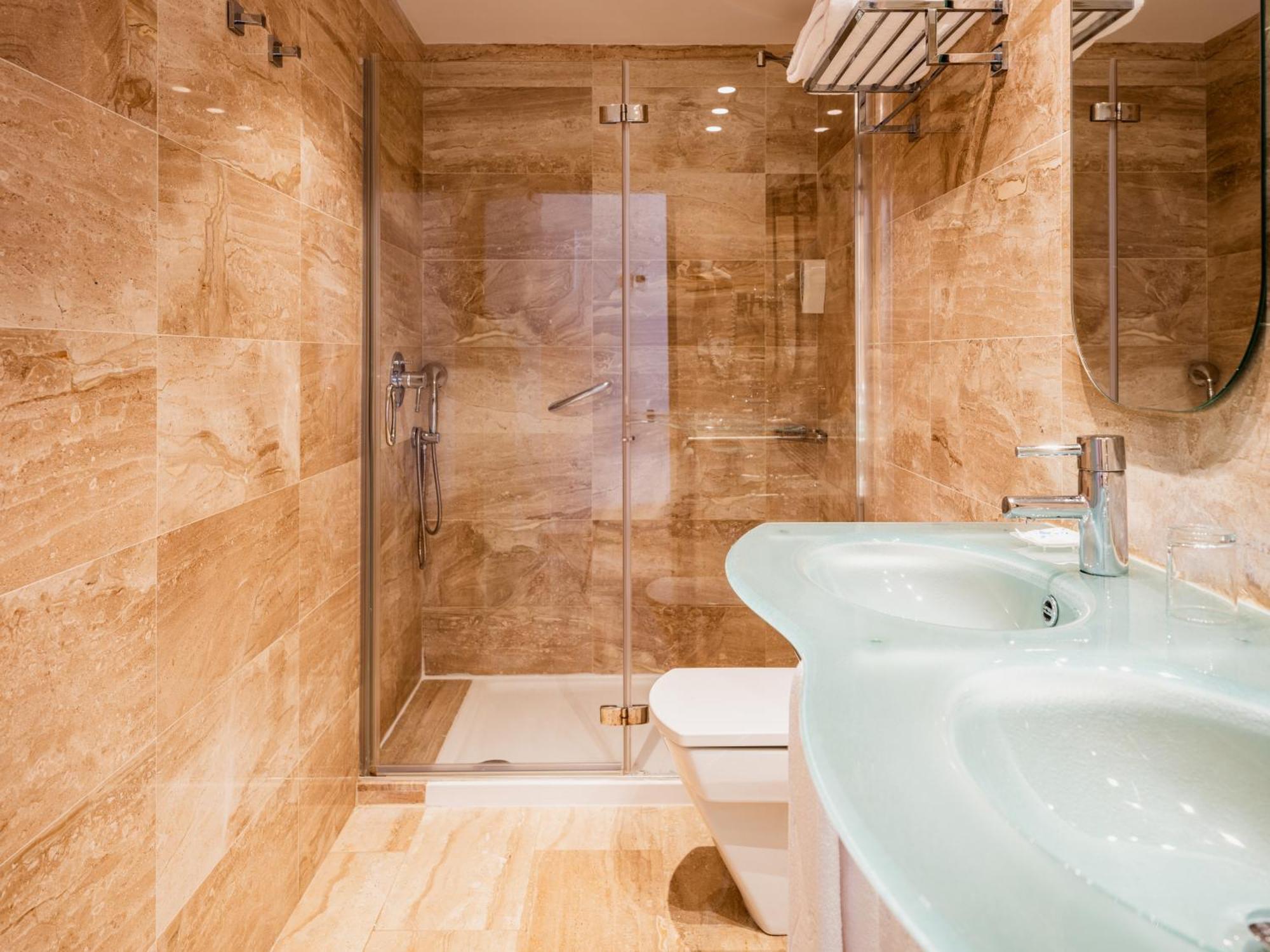 Superior Single Room